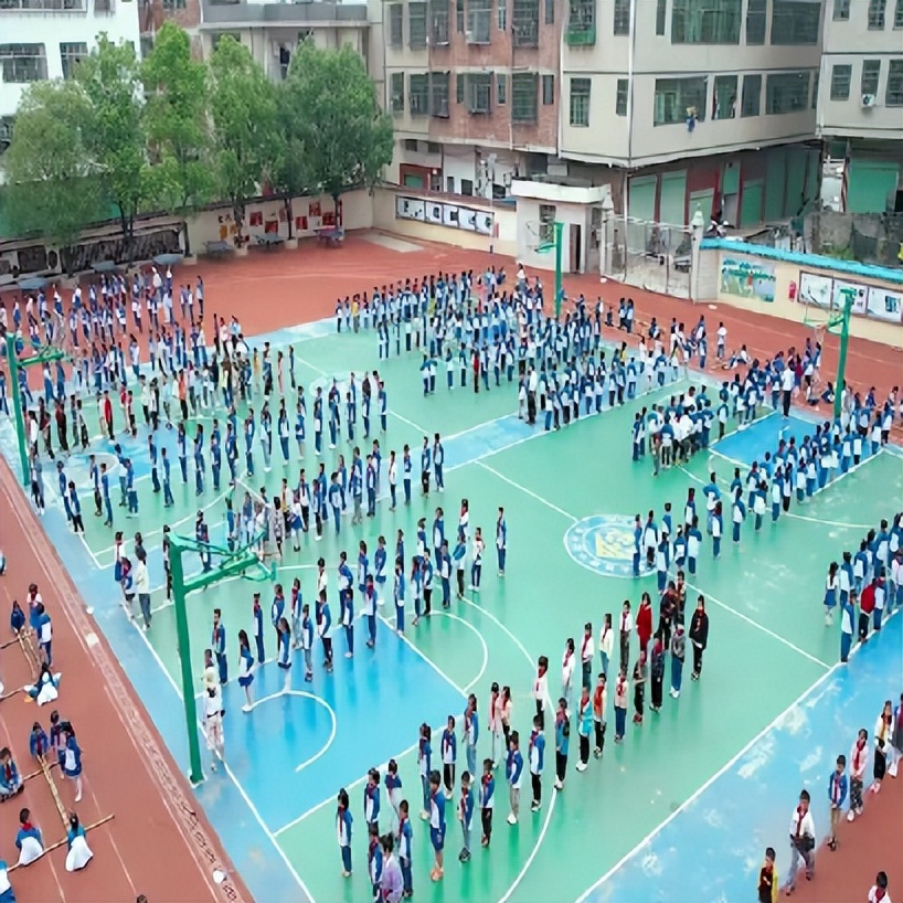 南康赤土民族小学,南康区赤土民族中心小学六年级
