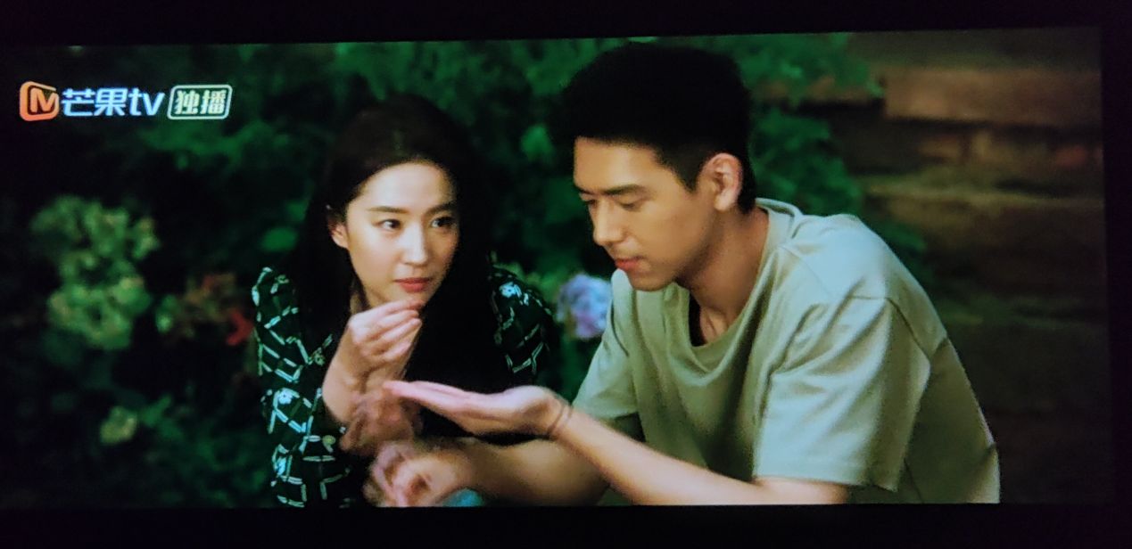 投影仪开箱测评500元以下,投影仪开箱100元