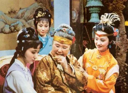 红楼梦人物关系超详细解读,红楼梦中人物的年龄及生日