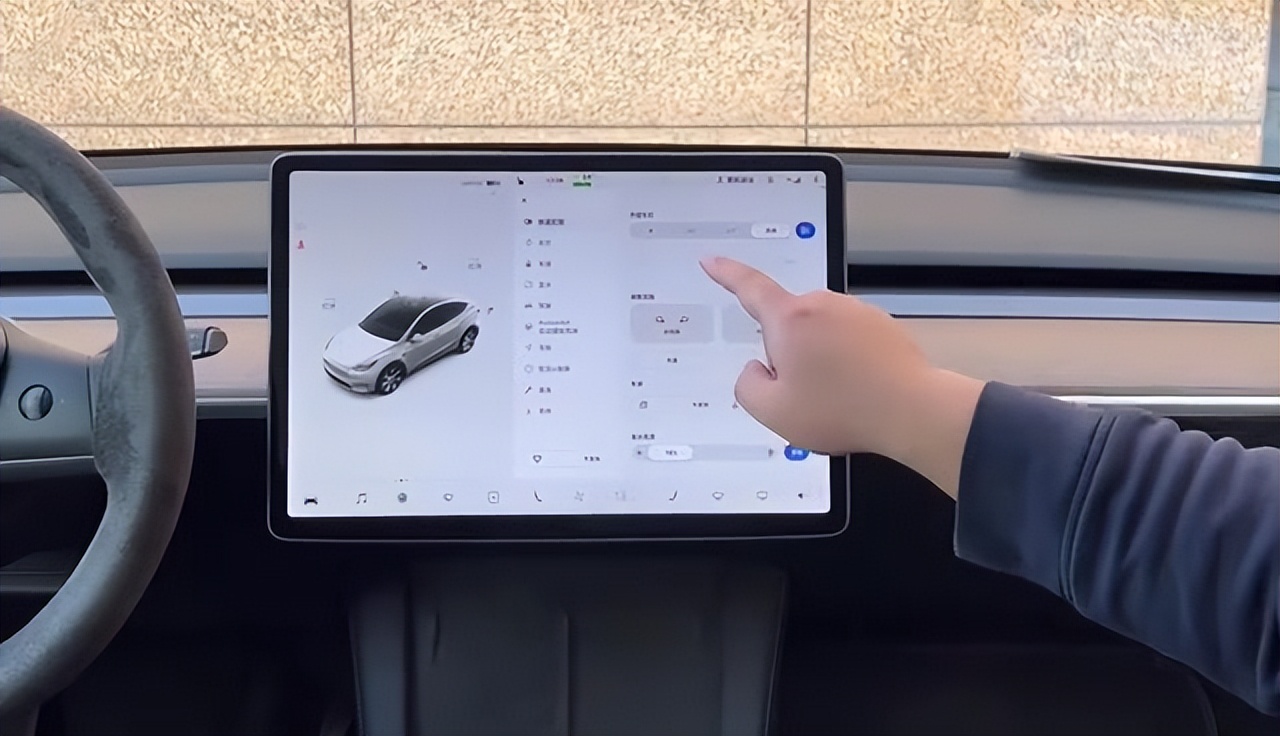 买车看重动力还是看重配置,新能源汽车为什么看重车机