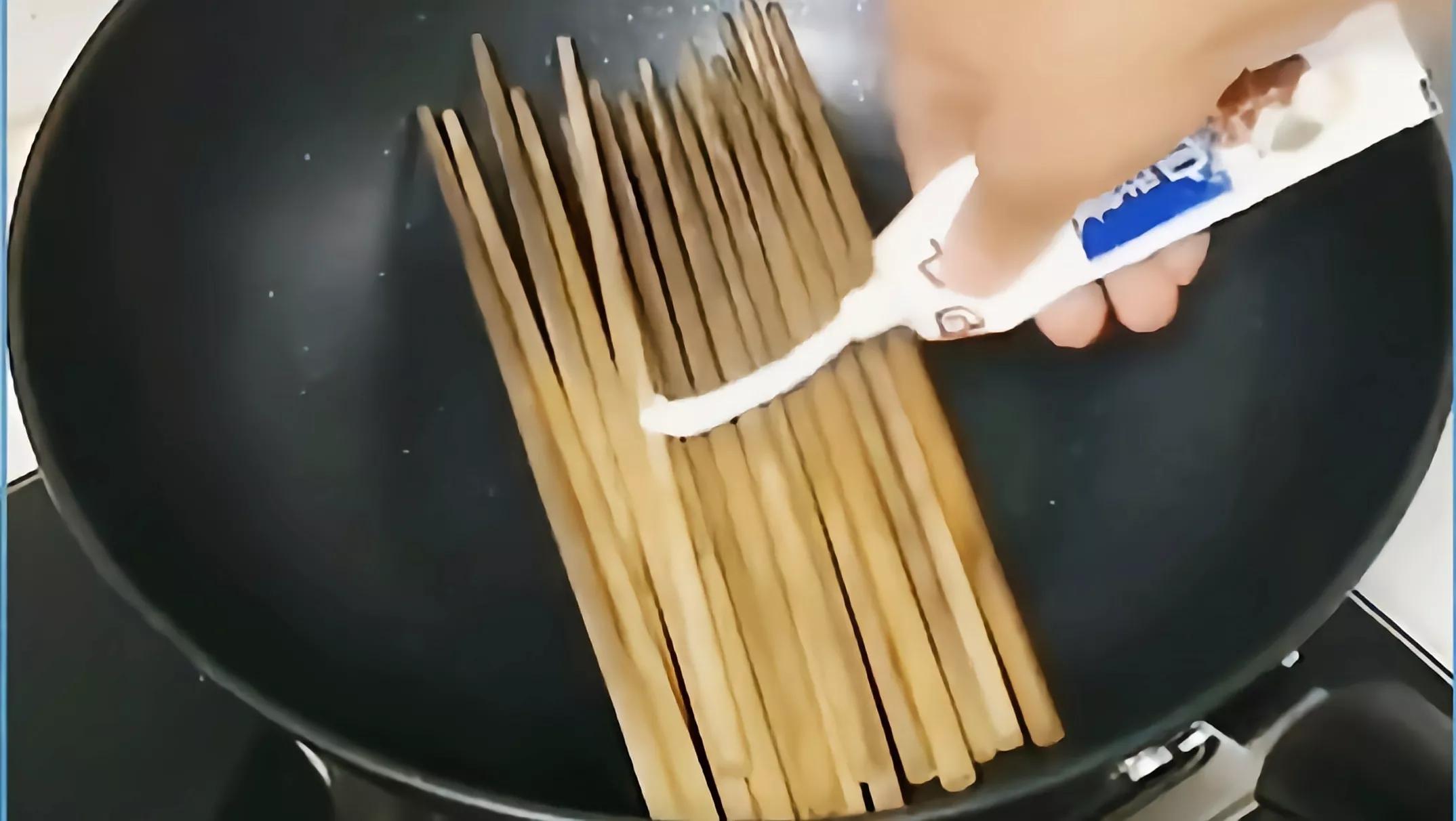 砧板发霉用什么办法处理,食堂砧板发霉清洗小妙招