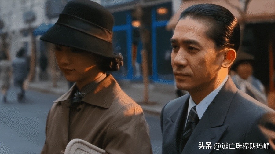 娱乐圈中被骗得最惨的女明星,娱乐圈里有哪些假戏