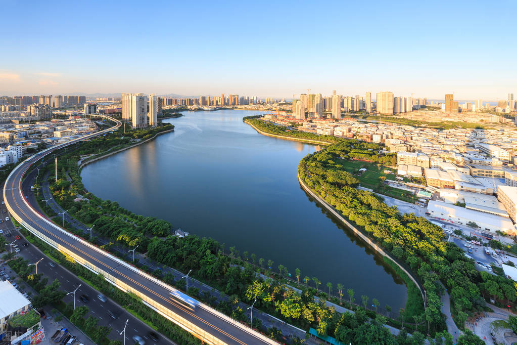 郭进拴｜大美的湖畔明珠