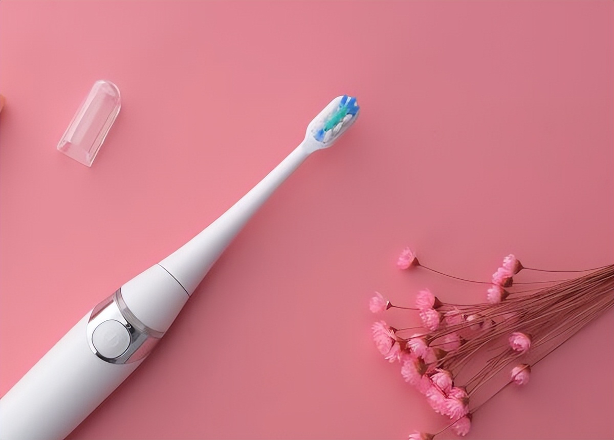 电动牙刷刷牙方式哪种好,智能牙刷刷牙和普通刷牙的区别