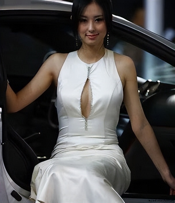 被前任一渣再渣，私密照两次外泄，车模*兽兽**看男人的眼光太差了