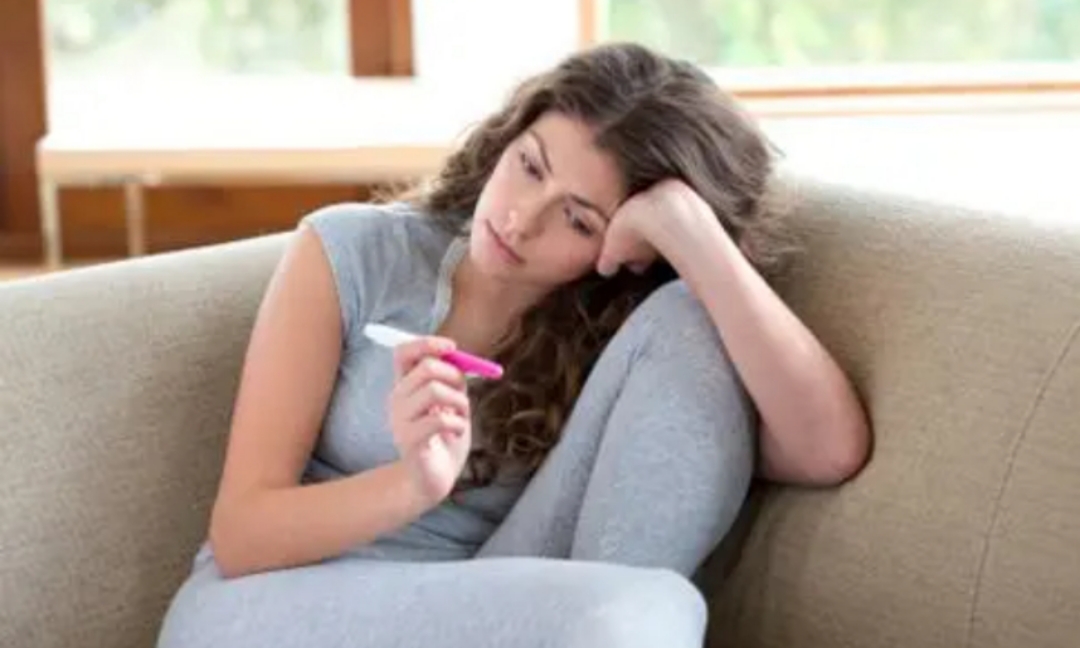 女性排卵时身体有什么反应,女性排卵期间容易怀孕吗