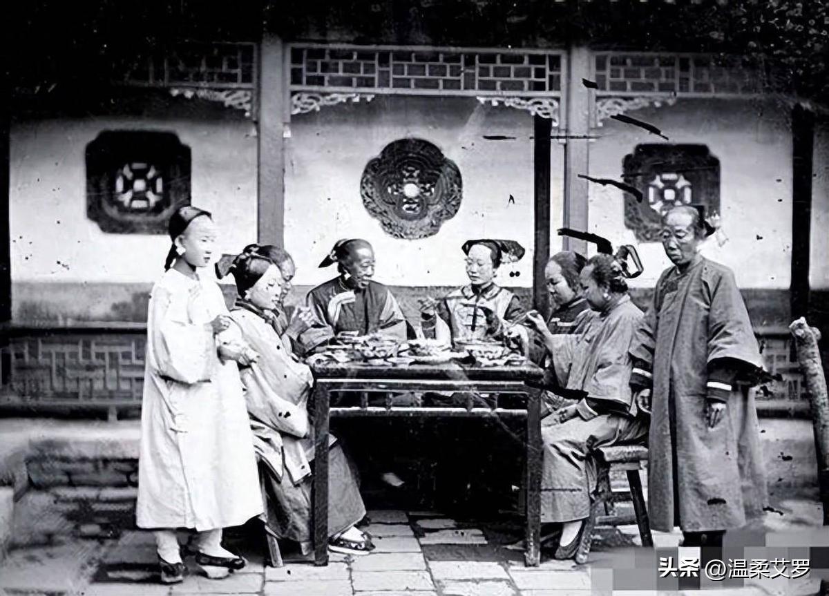 【晚清*楼青**秘影】*楼青**女丰乳肥臀，媚态撩人，风情尽显！