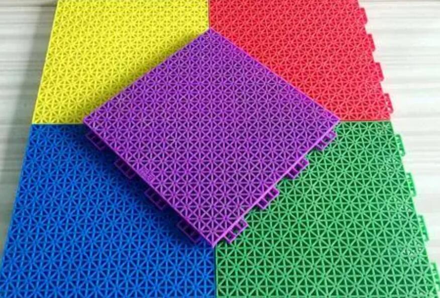 篮球场地面材料对比表,户外篮球场地面材料价格