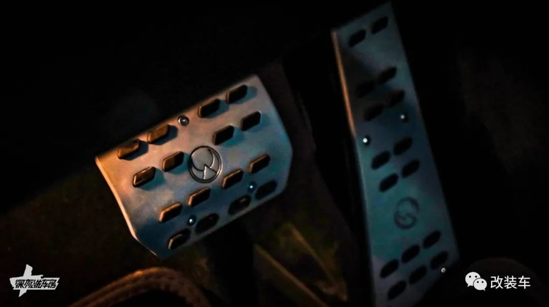 沃尔沃v60黑武士改装,深度试驾全新沃尔沃v60