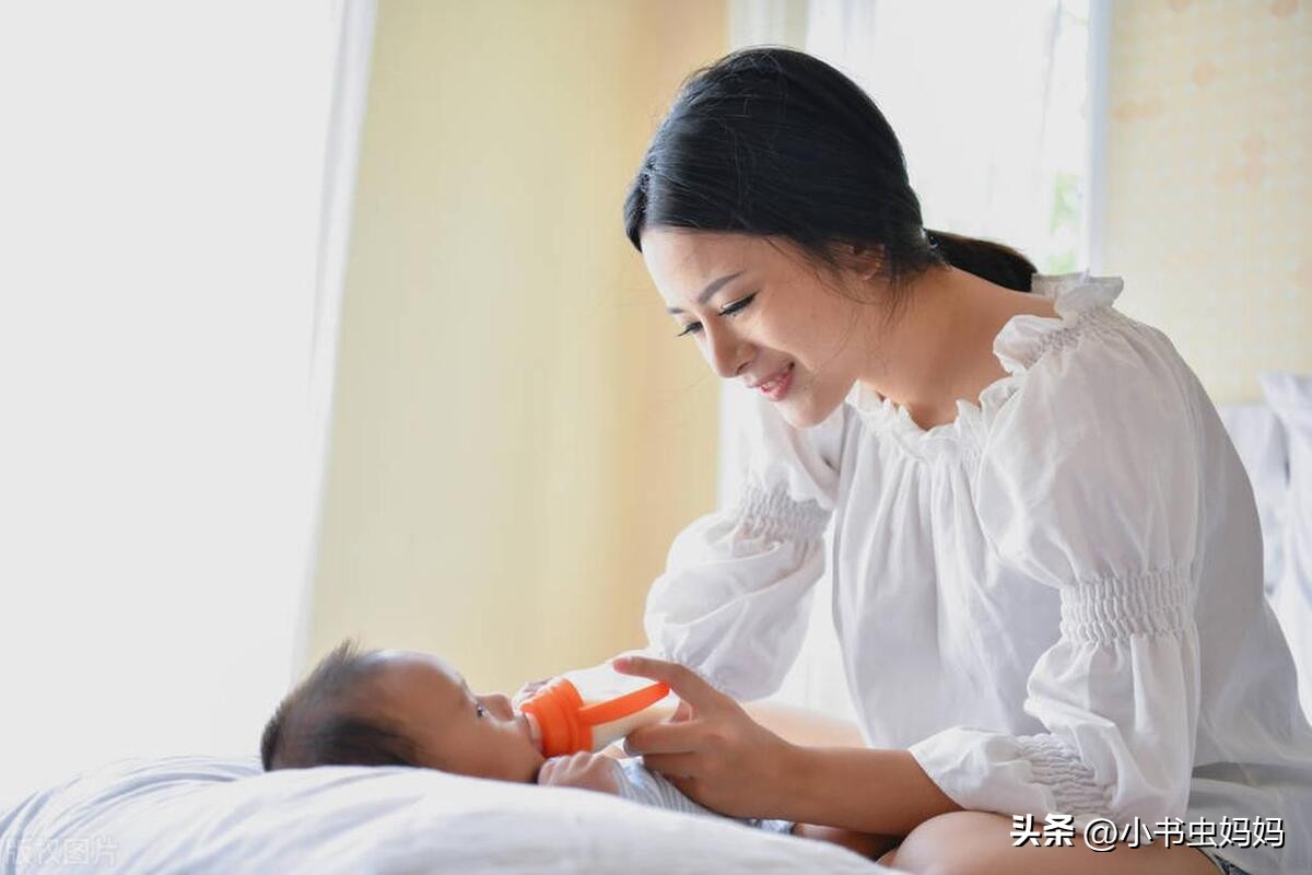 新生婴儿第一个月注意什么,宝宝刚出生第一个月需要学会哪些
