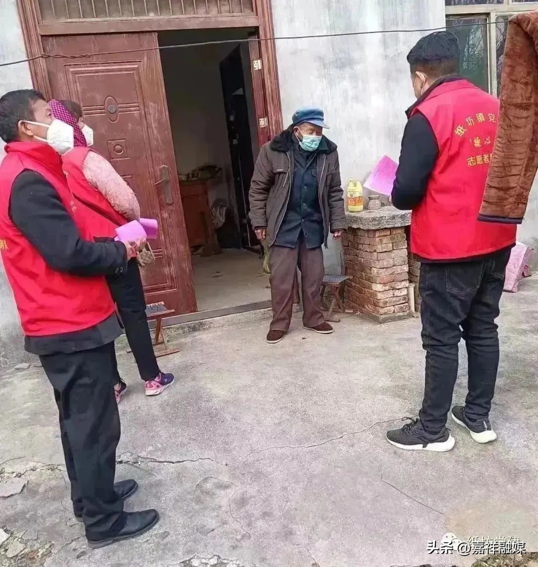 送医送药下乡服务百姓健康,送医送药暖心服务