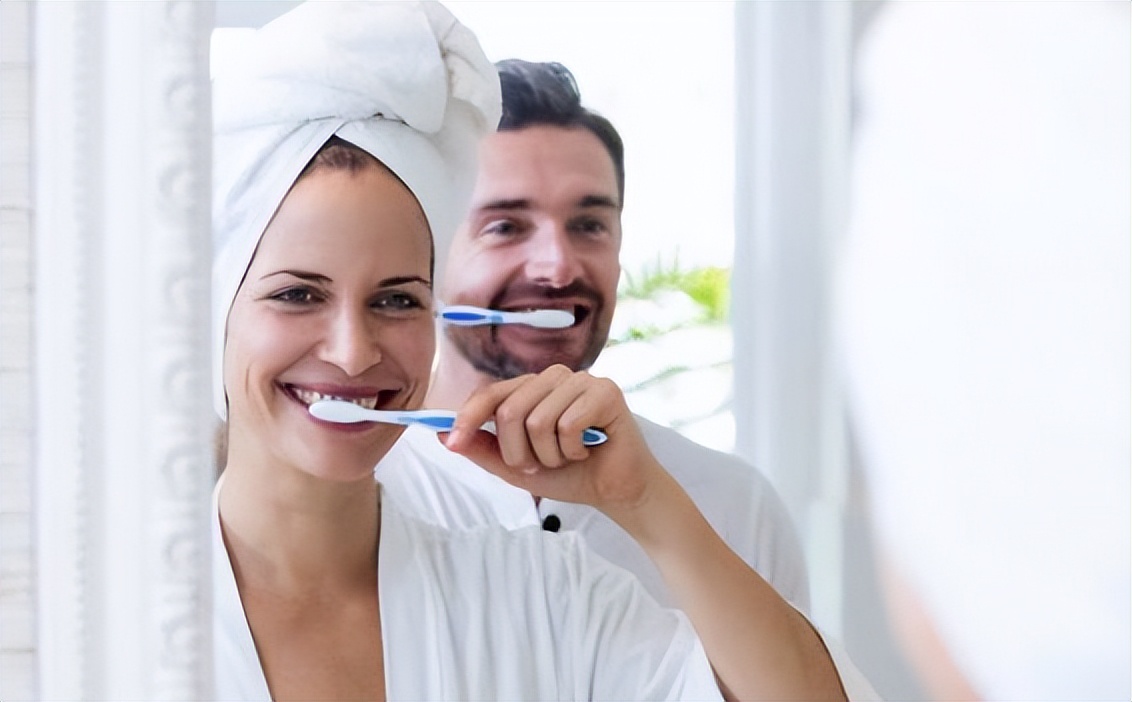 洗牙会伤害牙齿吗该不该洗牙,深度洗牙对牙齿有伤害吗