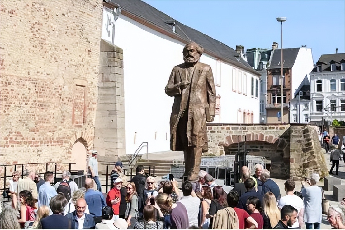 德国人如何做面包 (德国人需要面包吗)