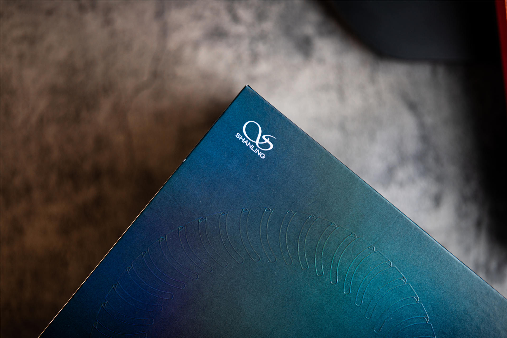 山灵m9播放器深度评测,山灵M9旗舰级便携播放器评测