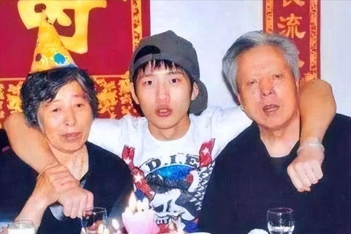 井柏然被爷爷奶奶养大,朝阳沟井柏然父母相认完整版