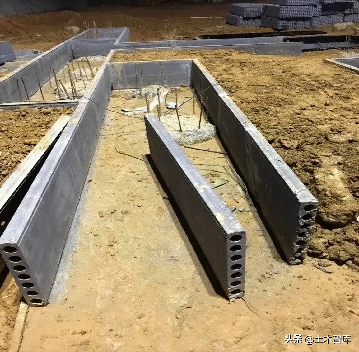 砖胎膜施工工艺流程及注意事项,砖胎膜施工过程的质量问题