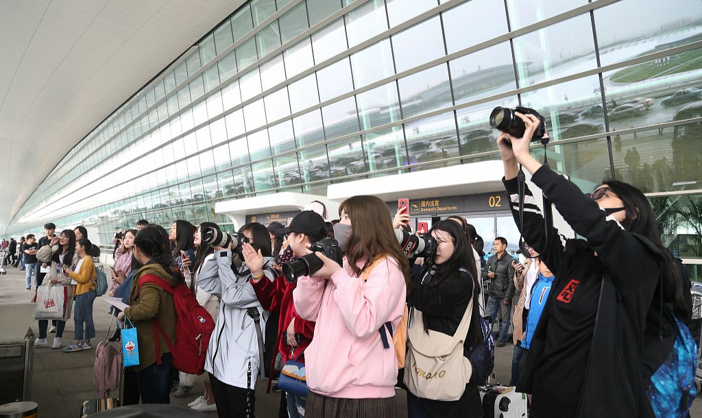 明星站姐有多好看,明星有名的站姐