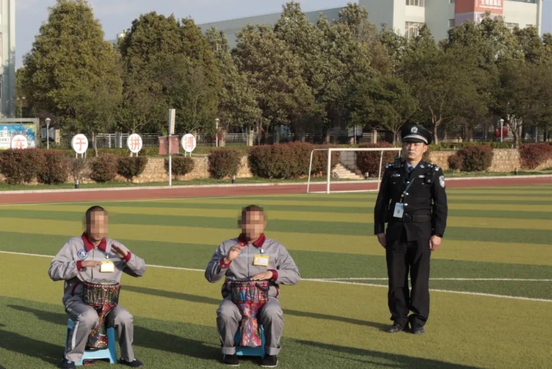 创新鼓圈音乐治疗对戒治压力说NO