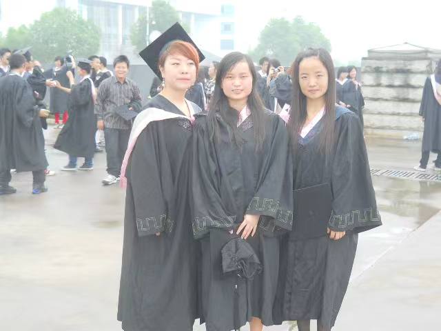 跨国恋嫁到国外,相差19岁的跨国恋