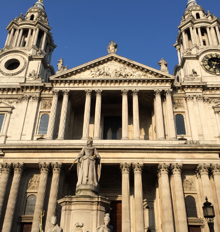 圣保罗大教堂有什么特点,圣保罗的历史简介