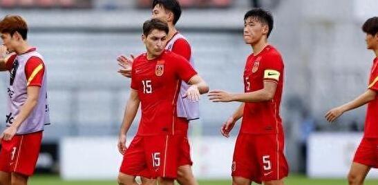 36岁中锋谭龙,谭龙35岁进国家队