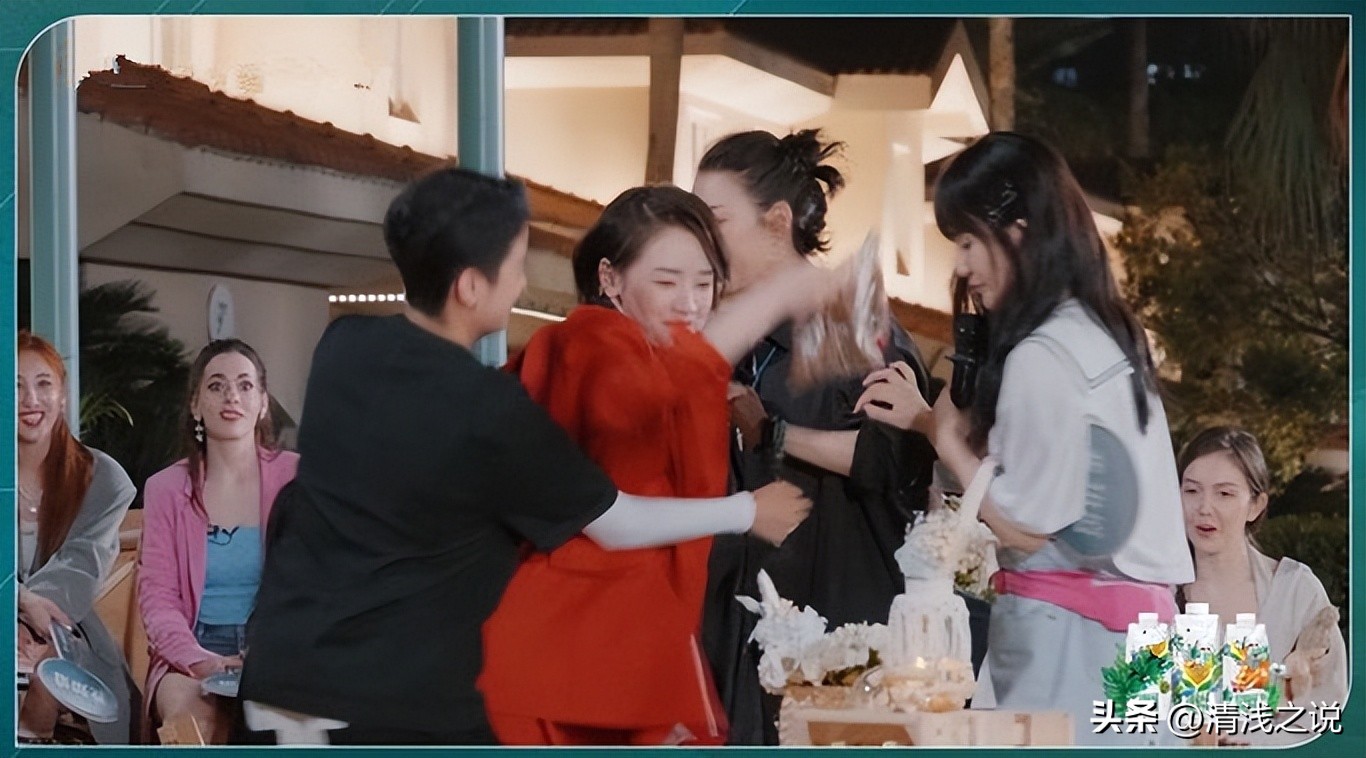 乘风2023初舞台贾静雯,乘风2023贾静雯