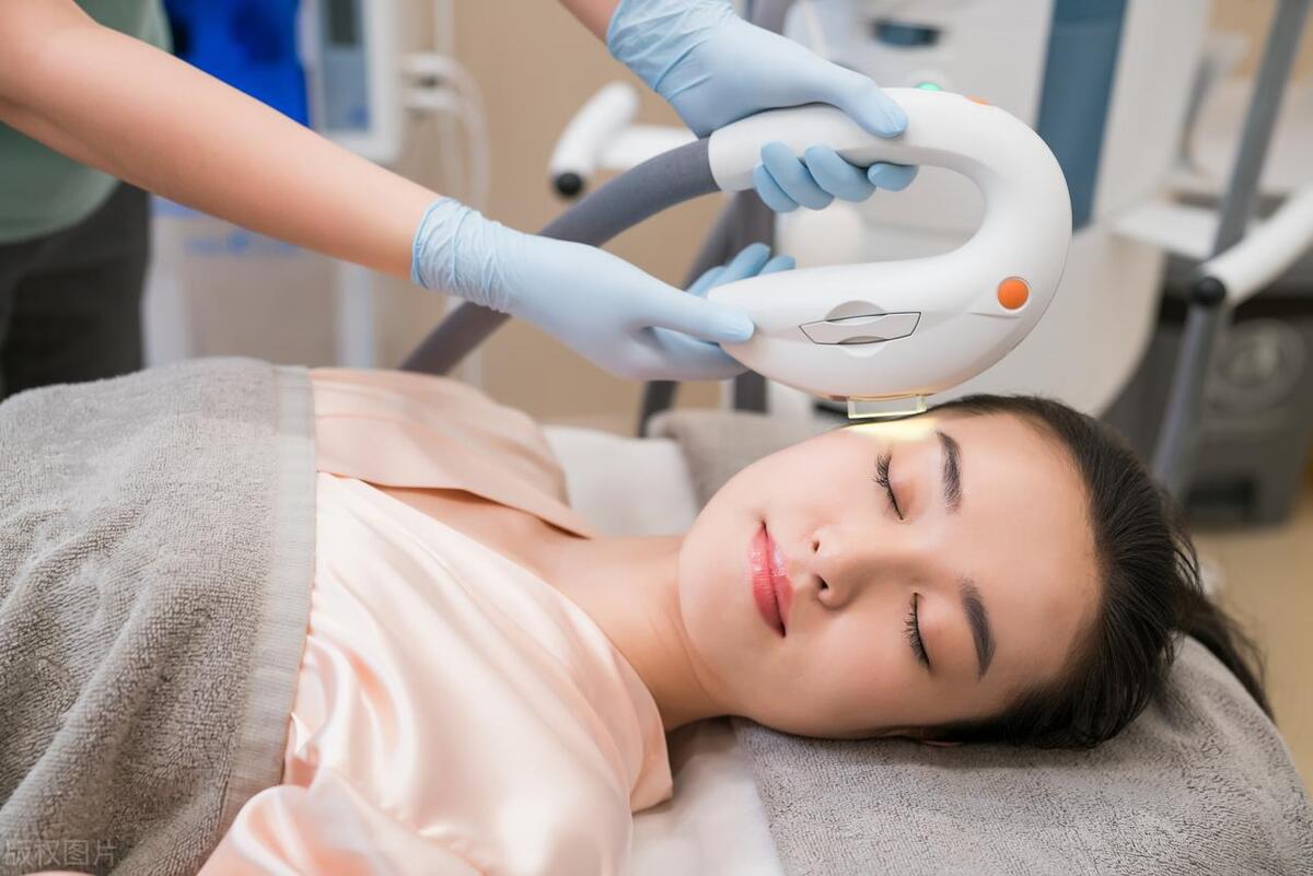 痘印不护肤可以消吗,痘印不处理会自己消退吗