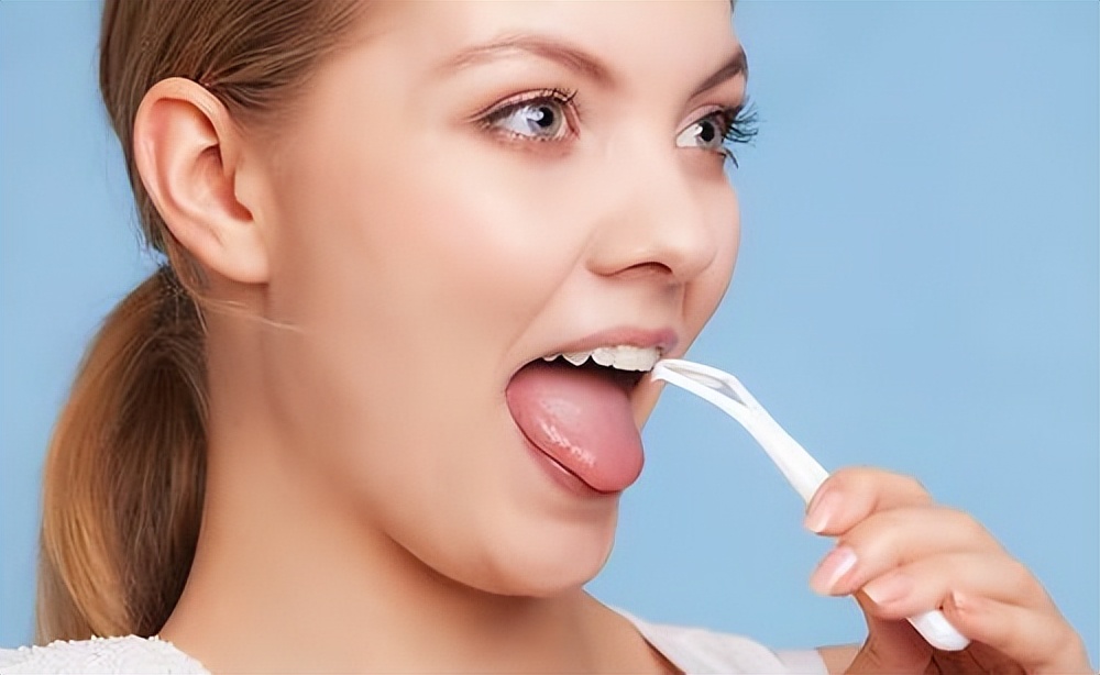 刷牙刷舌头是不是就不口臭了,刷牙时刷舌头能去除口臭