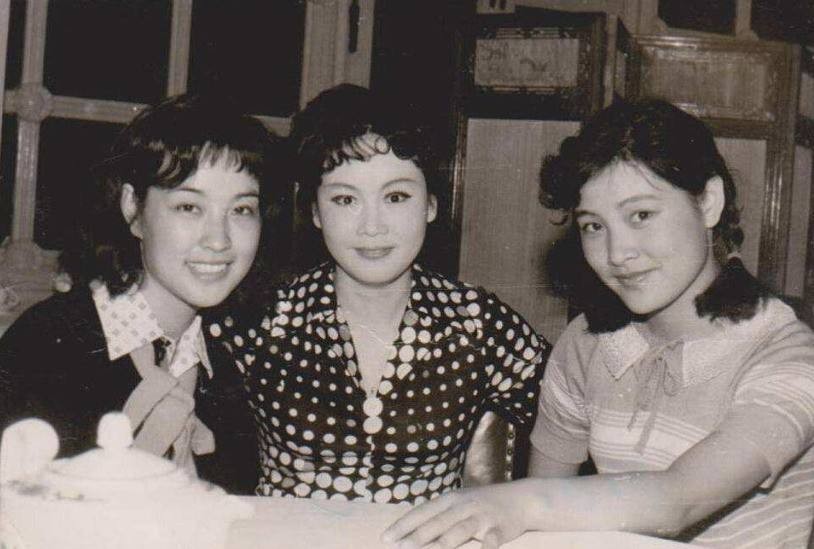 李谷一和前任丈夫结婚几年,李谷一与现任老公有子女吗