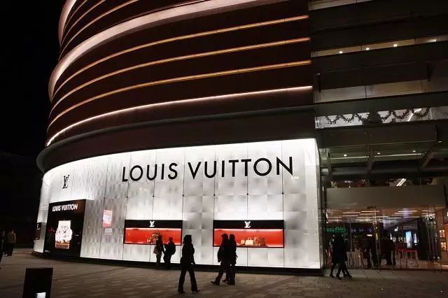 羽绒服真不是智商税,轻薄羽绒服是智商税