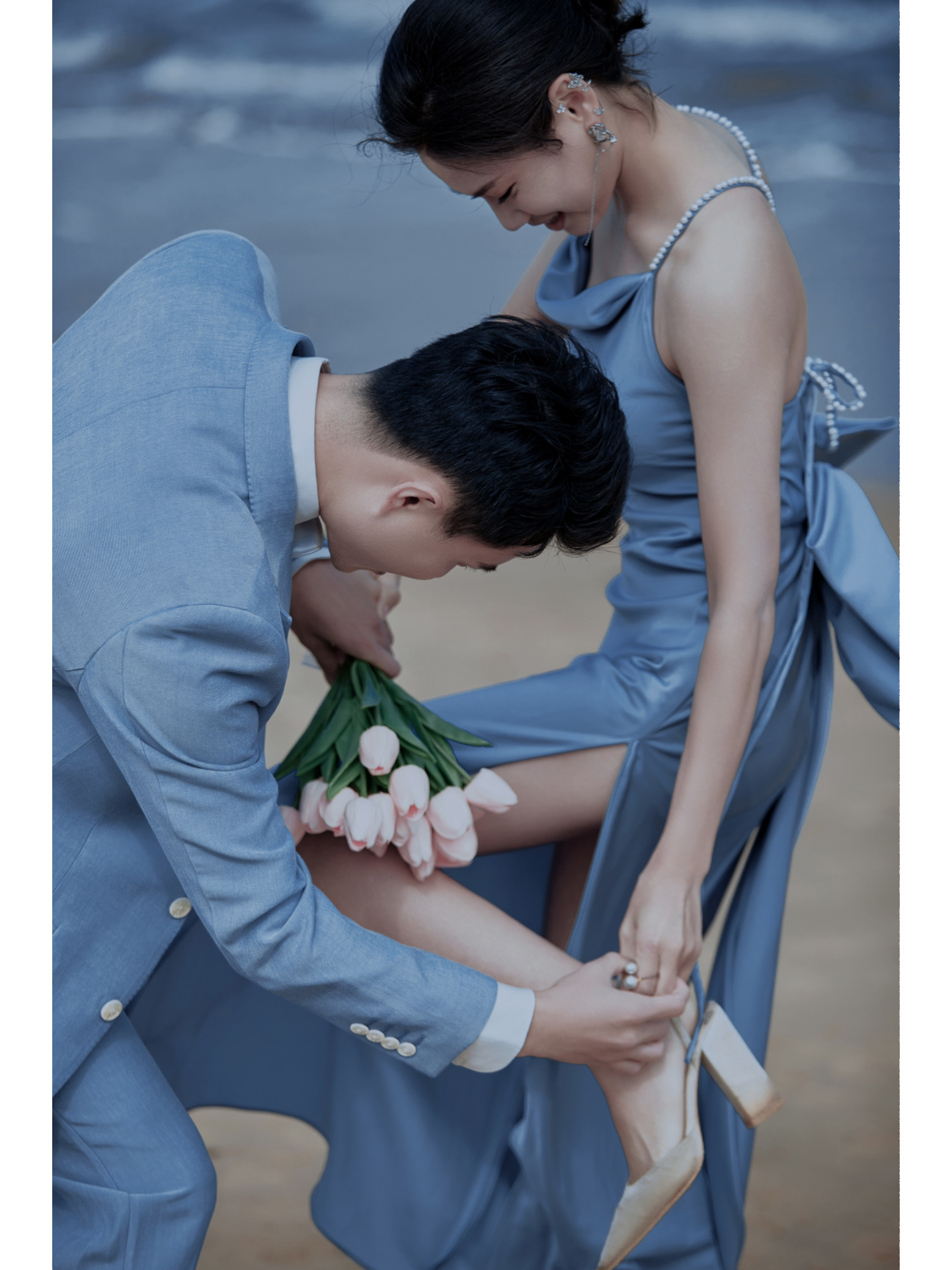 沉浸在爱里的光影婚纱照,超级浪漫的森系草坪婚纱照