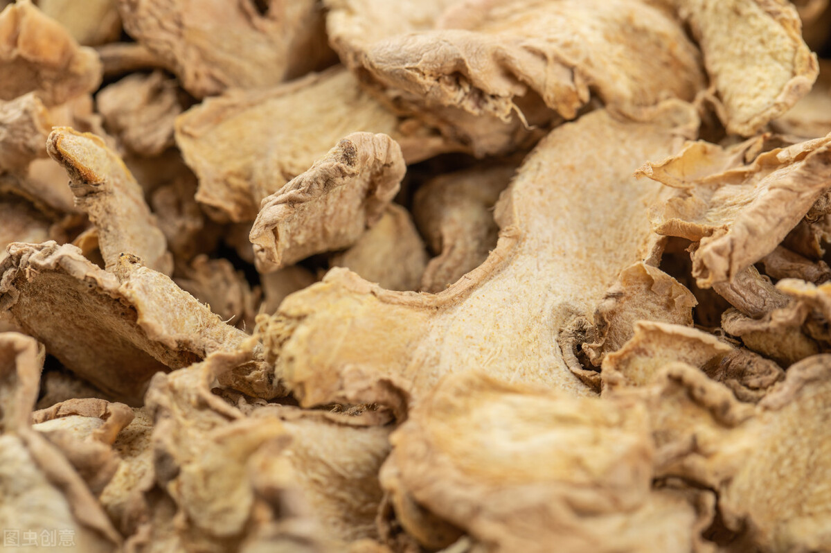 手脚冰凉还易上火中医辨证论治,反复发烧手脚冰凉怎么推拿