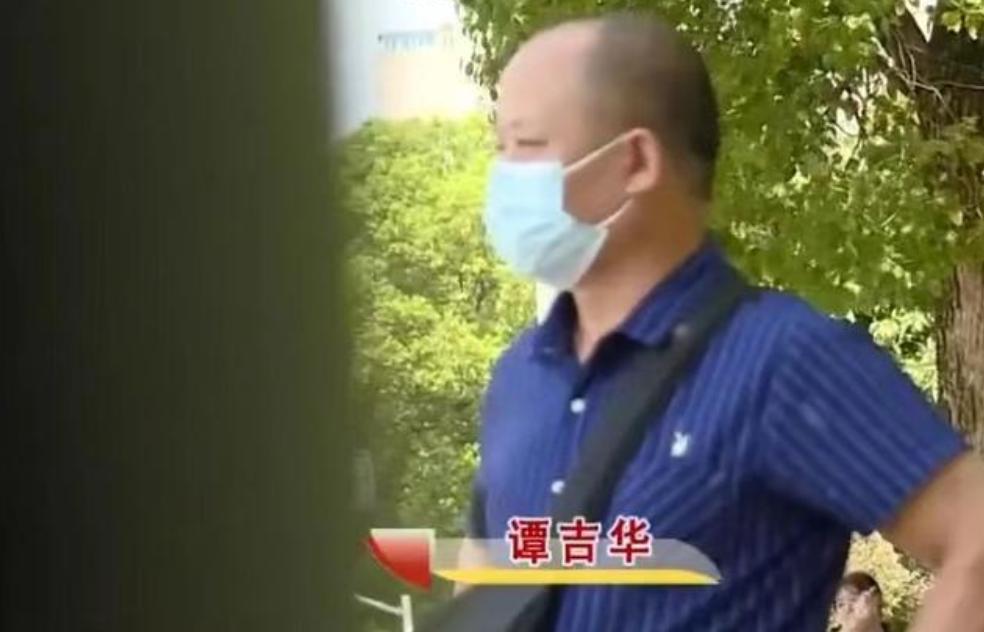 46岁女子离婚三年怀孕竟赖上前夫,46岁高龄孕妇离婚三年又怀孕