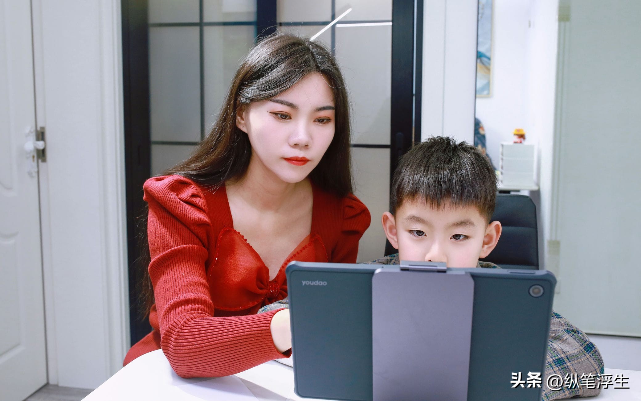 不沦为“游戏机”的学习机是不是家长的好帮手？有道AI学习机X10