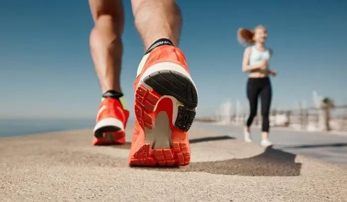 有什么方法舒缓足底疼痛,足底疼痛的原因和治疗方法