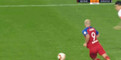 球没踢的情况下怎么练球,球还可以这样踢