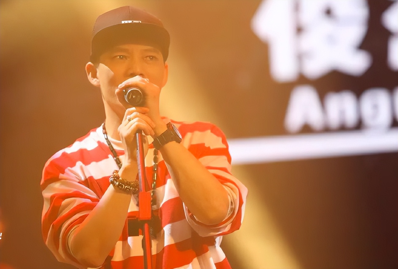 10大古早网络歌手现状：被判刑、22岁去世、患精神病，青春散场了