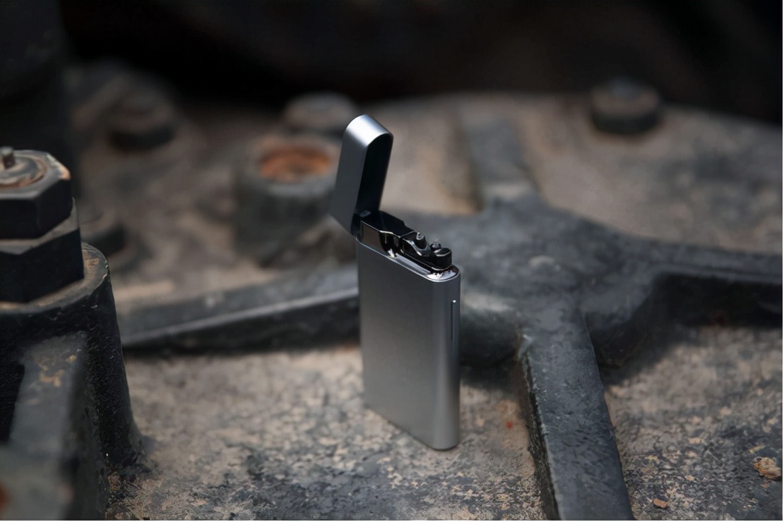 电弧打火机和防风打火机,最实用的zippo打火机