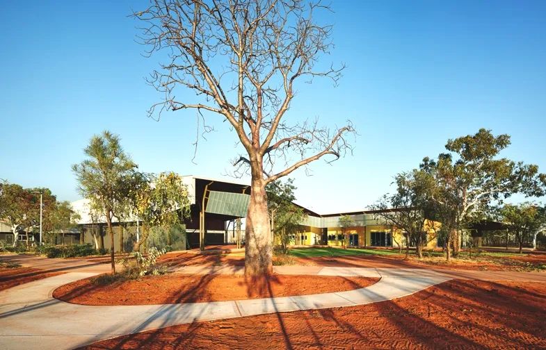 人性化监狱设计感,乌托邦牢房