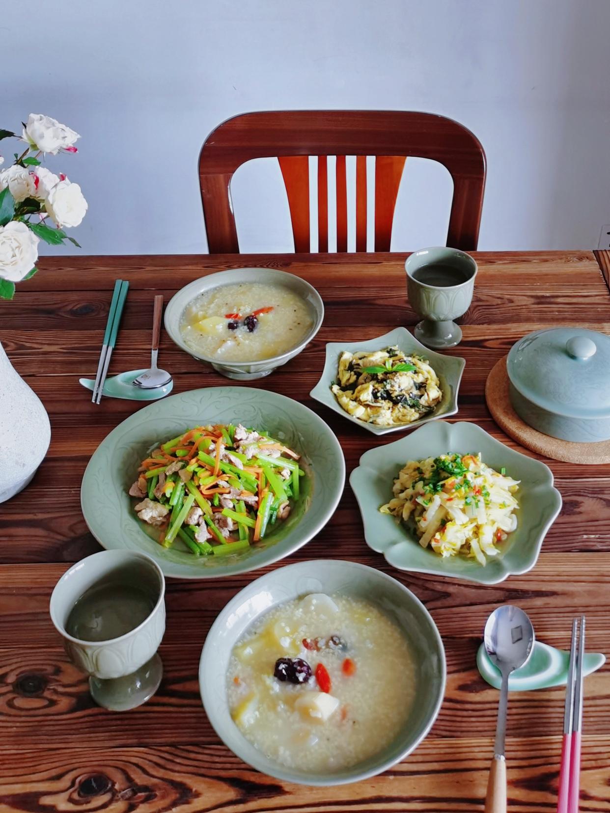 早餐营养粥菜谱,早餐这样做有菜有饭简单又营养