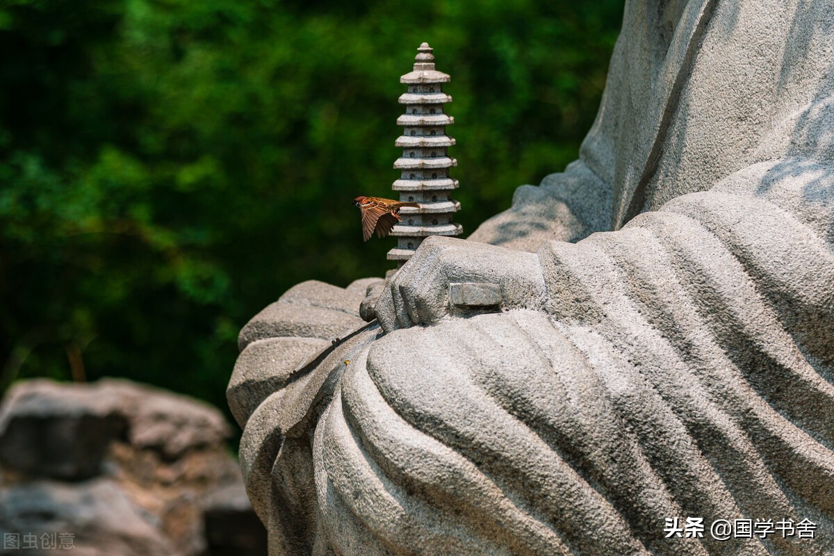 论语对待事物应该保持正确的态度,论语中如何对待别人的优点和缺点