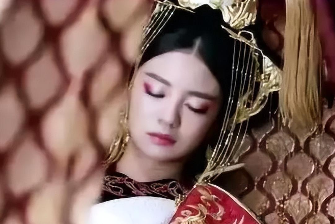 古代妃子下葬为何要堵住九窍,为什么古代后宫妃子下葬堵