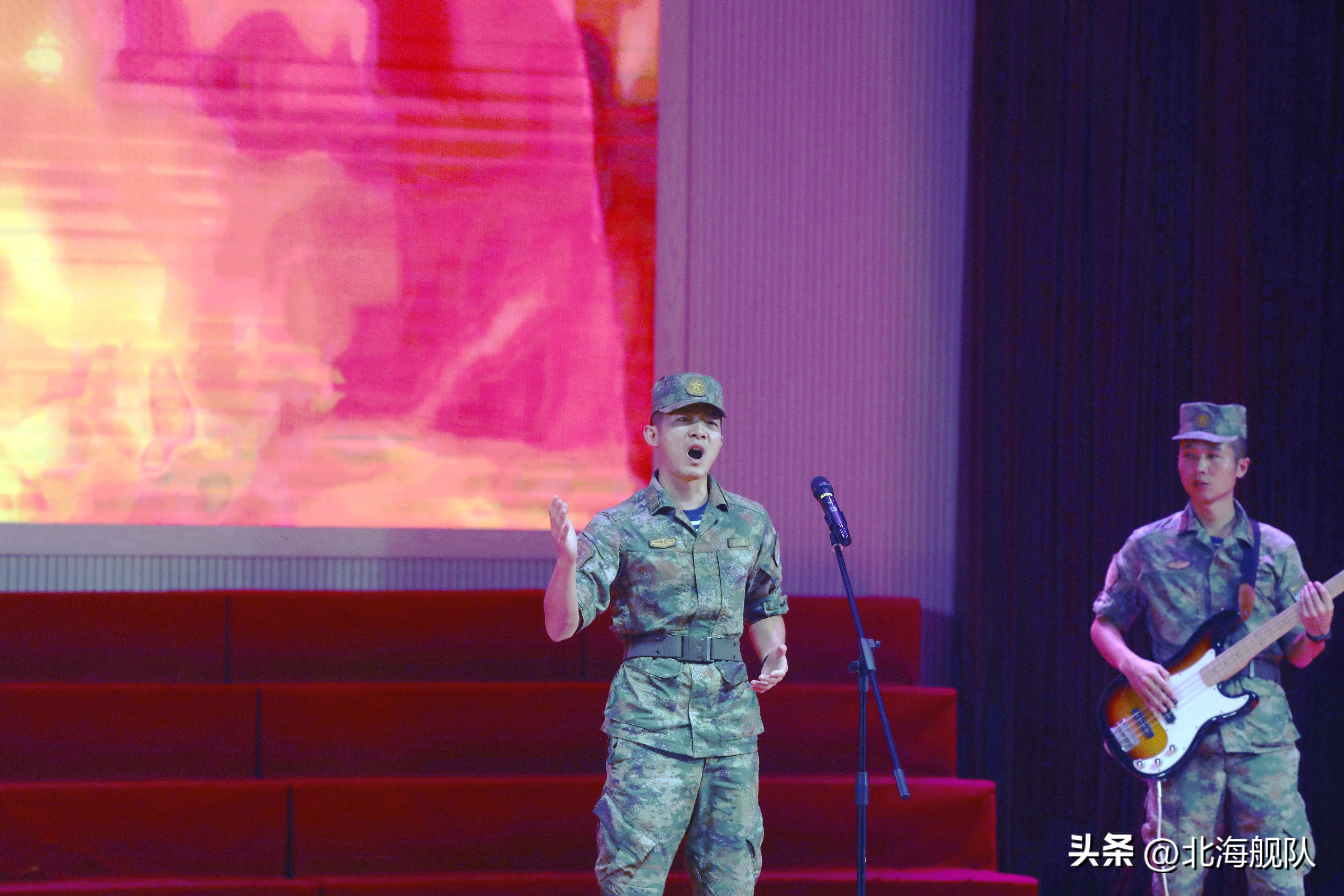 沉浸式舞台演出精彩上演,这场表演确实很震撼