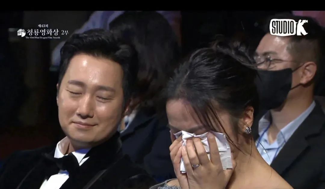 汤唯什么电影拿下韩国青龙奖影后,汤唯青龙奖影后韩国人评价