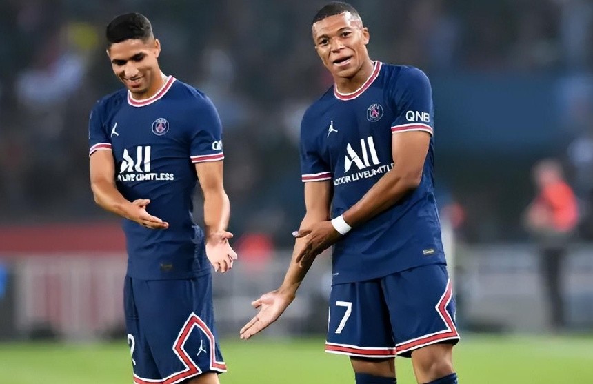 一代球王姆巴佩,一代球王陨落法国阿根廷