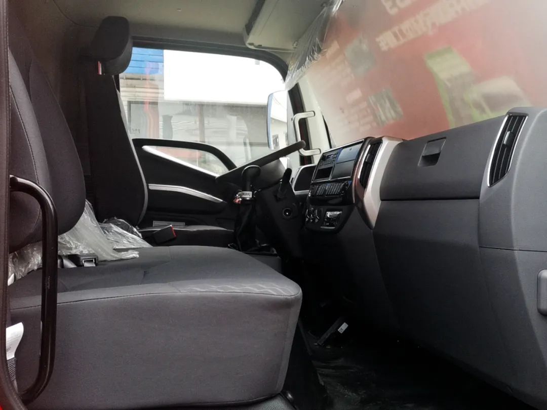 十堰龙信国际汽车城东风小康,十堰龙信国际汽车城二手车过户