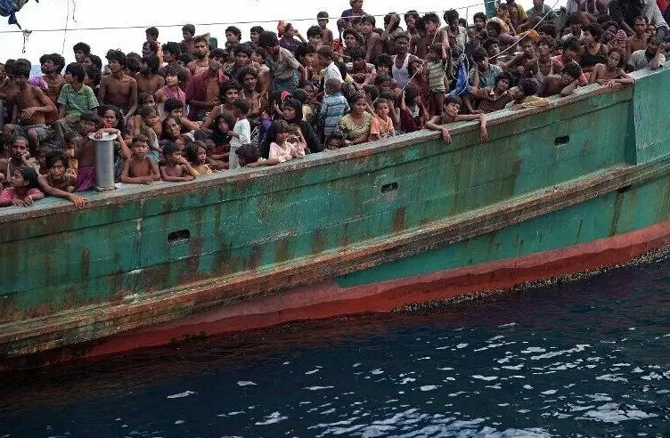 香港乱不乱我说了算？香港狂人季炳雄，遭全球通缉为何只判17年