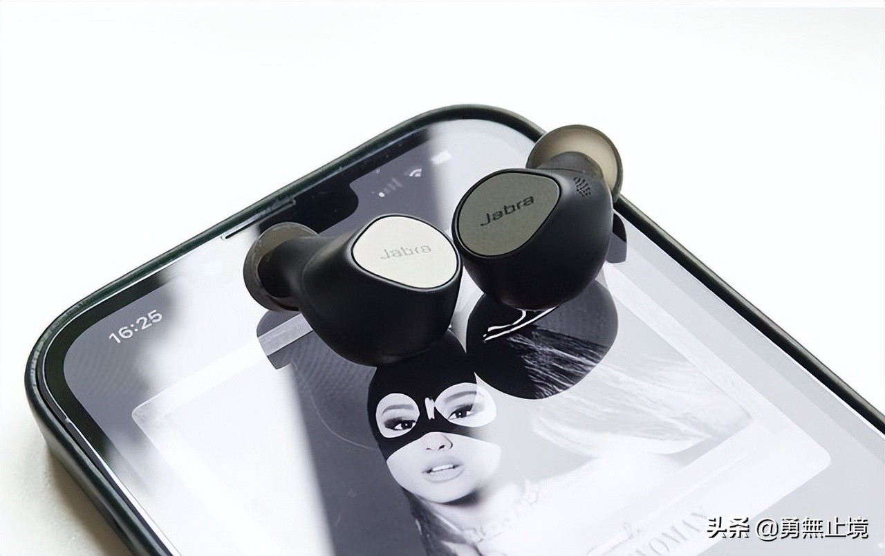 好用的9块9耳机,现在的旗舰耳机还值得买吗