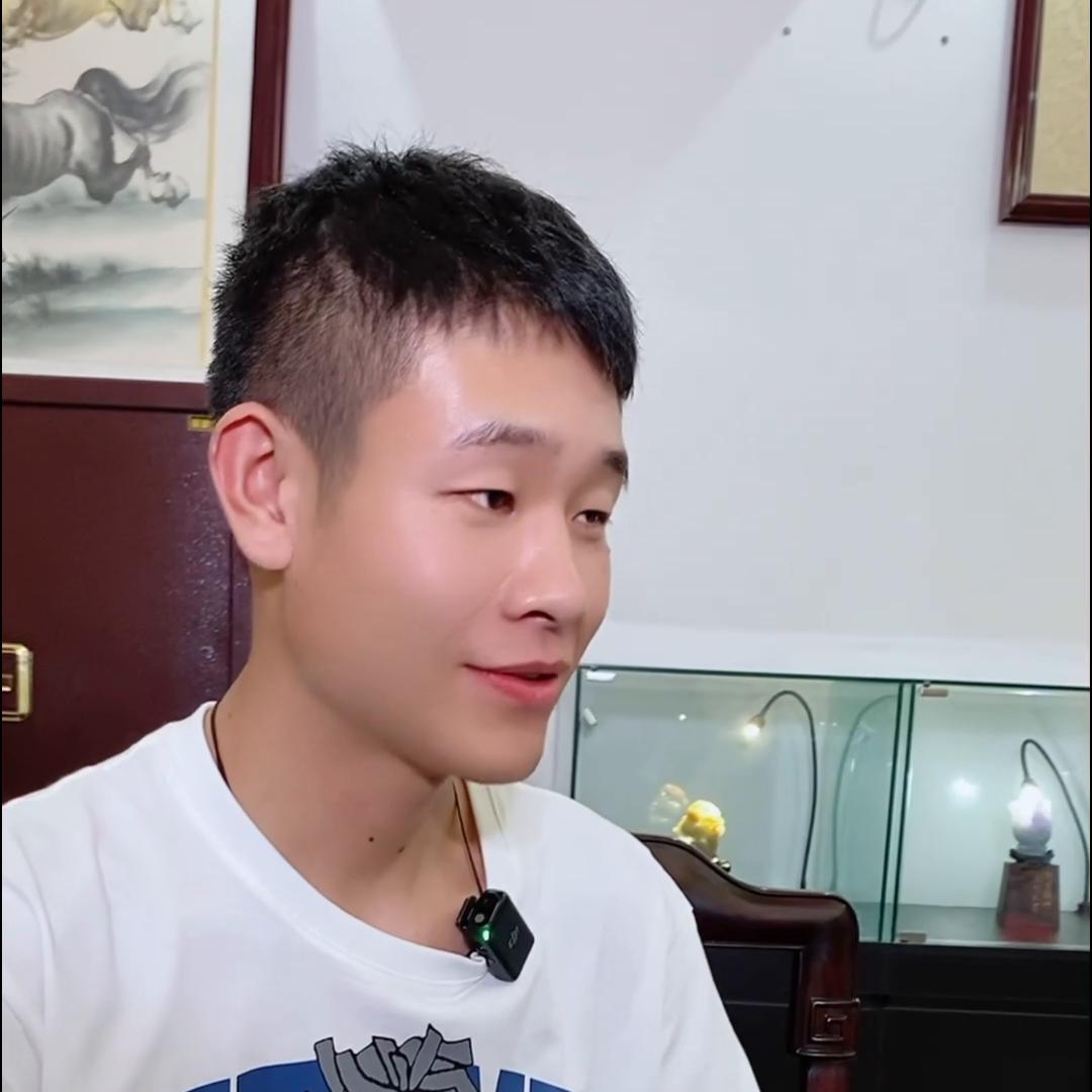 侄子出手了，惊喜还是惊讶！@DOU+小助手