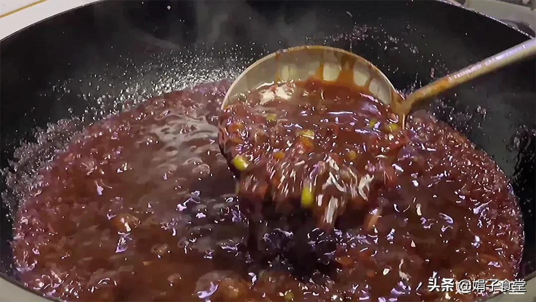 大厨教你秘制炸酱,乡村美食炸酱面酱料正宗做法